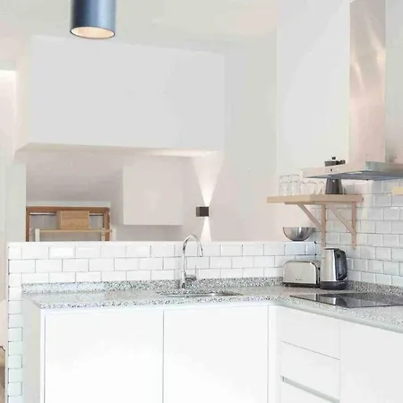 Lur Apartment *