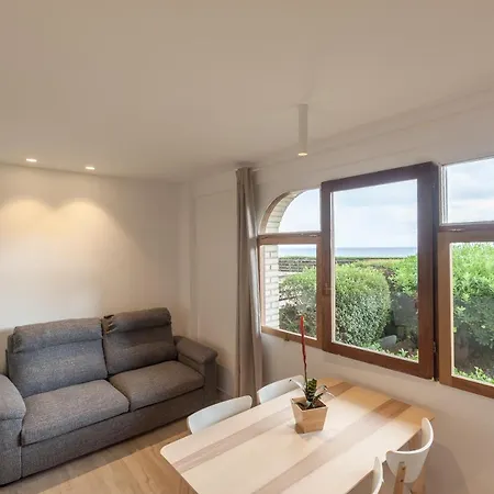 Lur Apartment Getaria