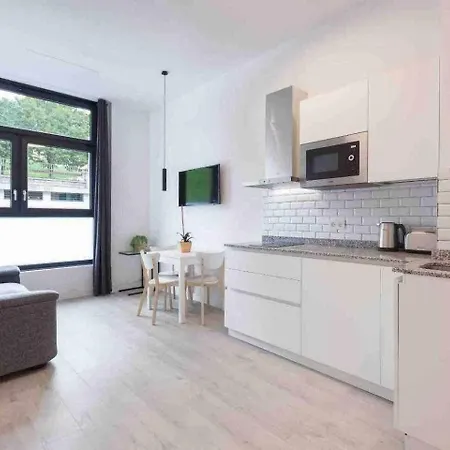 Apartment Lur *